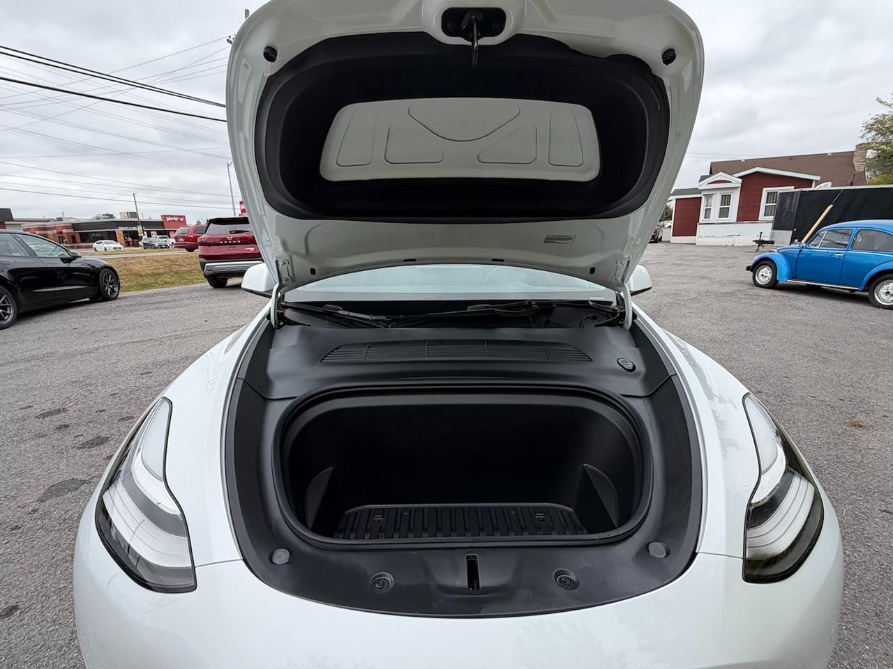 2022 Tesla Model Y Long Range AWD Photo