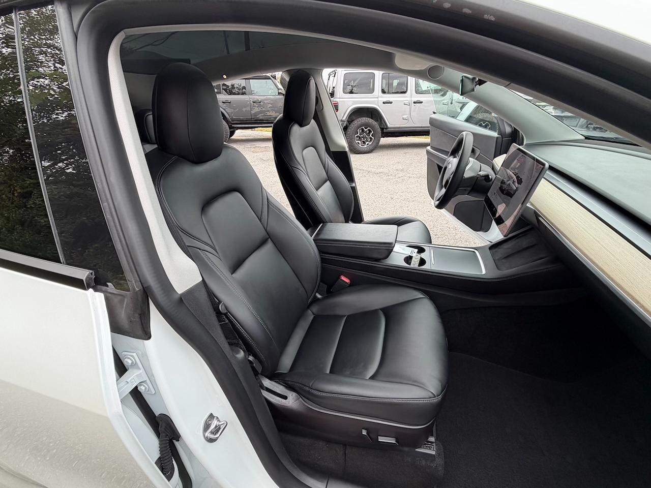 2022 Tesla Model Y Long Range AWD Photo