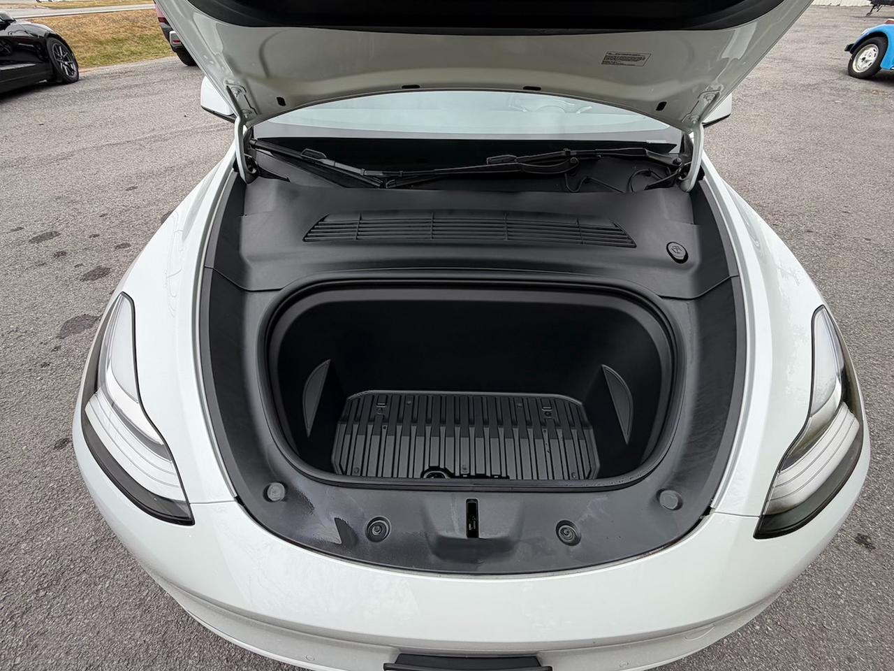 2022 Tesla Model Y Long Range AWD Photo