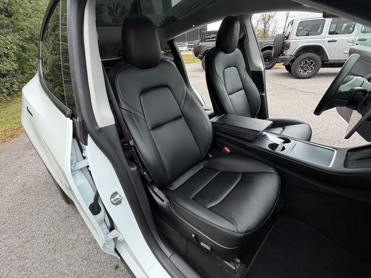 2022 Tesla Model Y Long Range AWD Photo