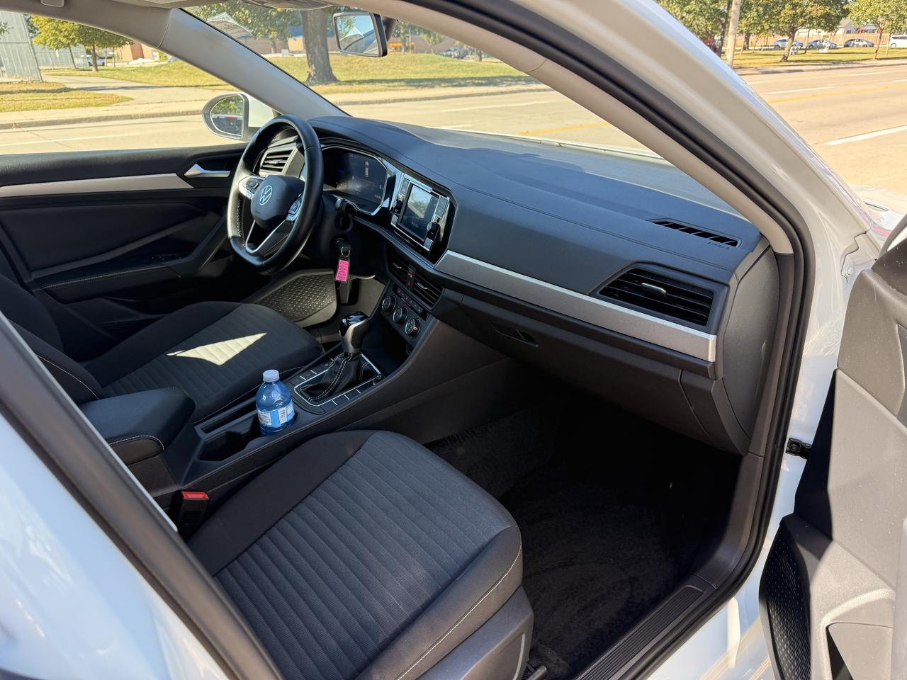 2022 Volkswagen Jetta TRENDLINE AUTO Photo