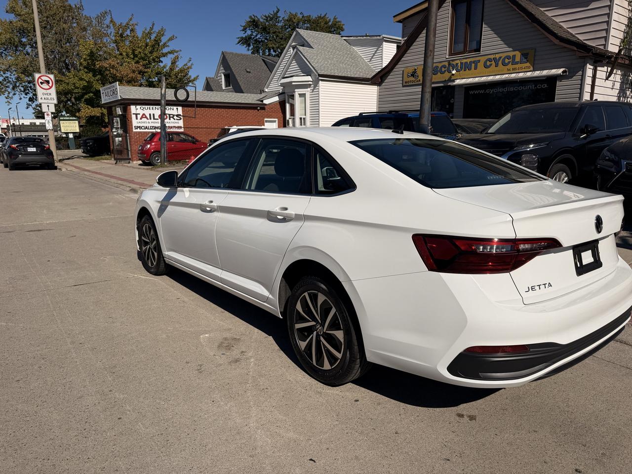 2022 Volkswagen Jetta TRENDLINE AUTO Photo