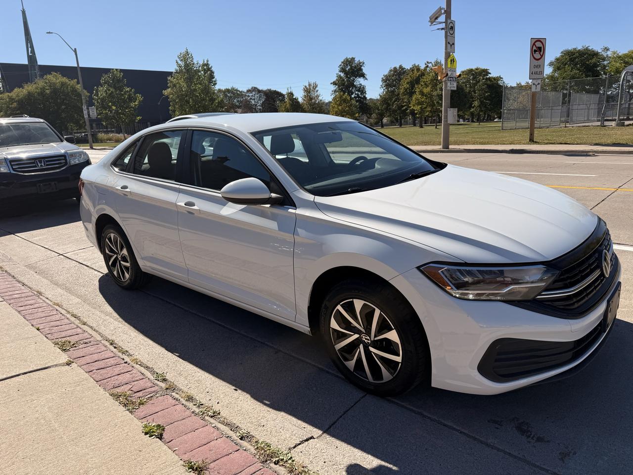 2022 Volkswagen Jetta TRENDLINE AUTO Photo
