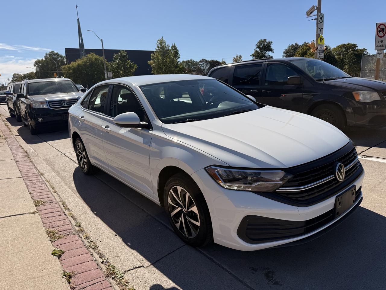 2022 Volkswagen Jetta TRENDLINE AUTO Photo4