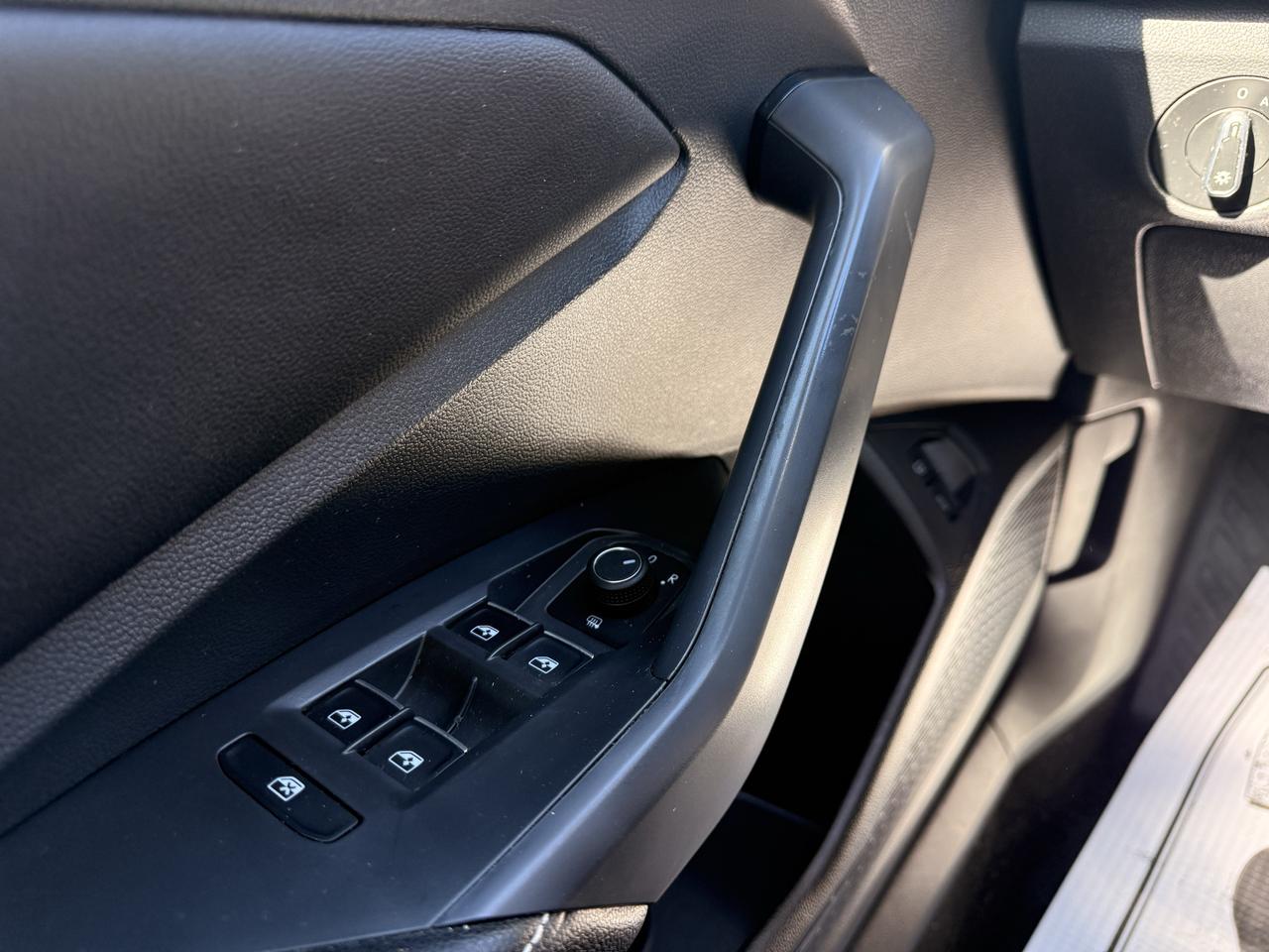 2022 Volkswagen Jetta TRENDLINE AUTO Photo