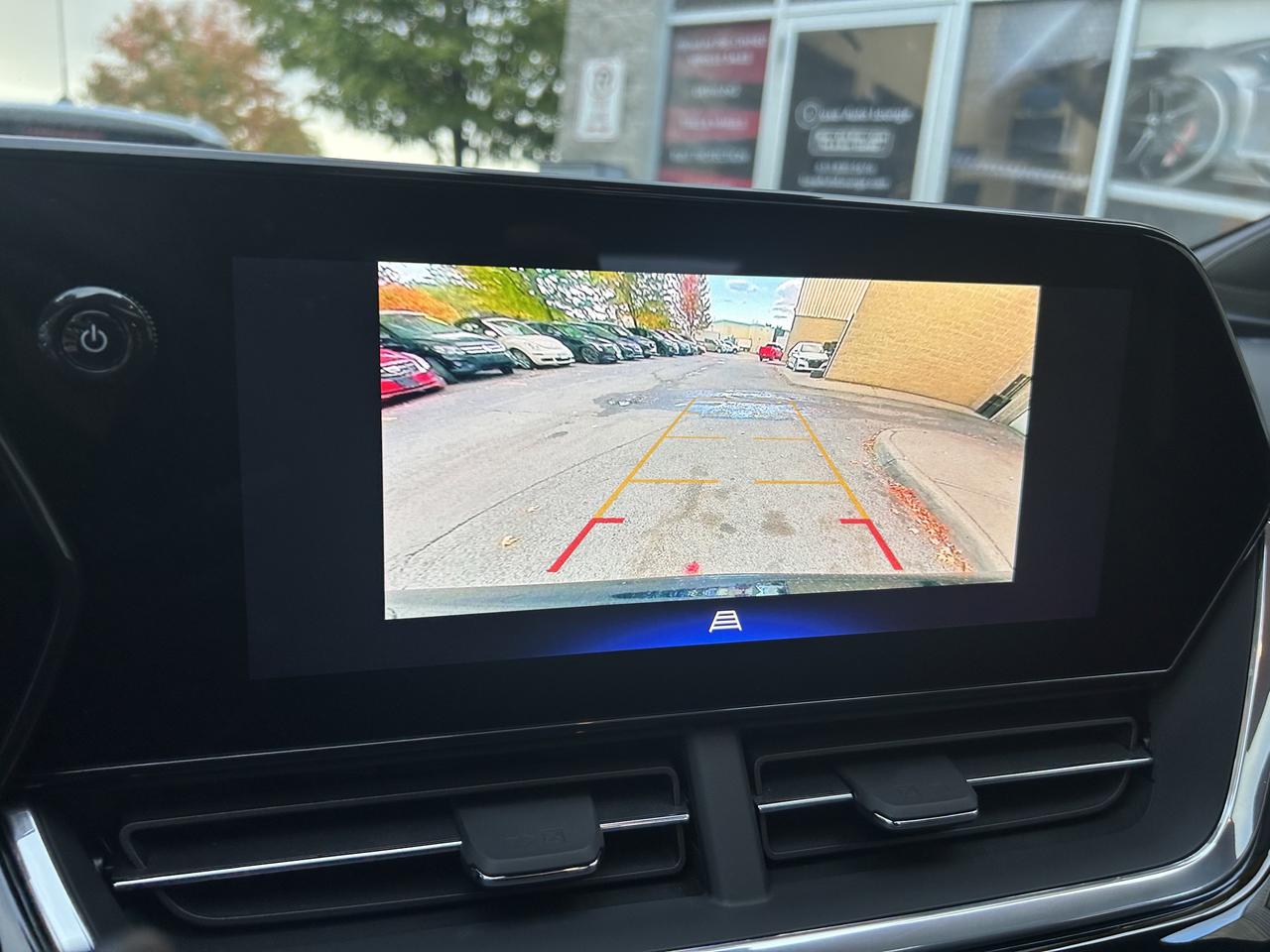 2024 Chevrolet Trax 2RS - SUNROOF, REMOTE START, B/U CAM & MORE!! Photo