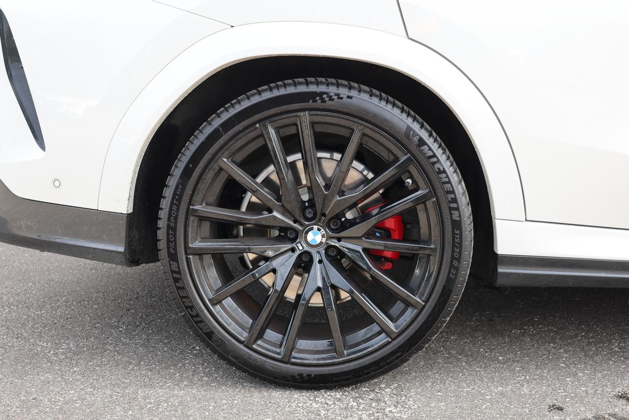 2021 BMW X6 M50i XDrive - CARBONPK|PREMENHANCED|BSM|360CAM Photo