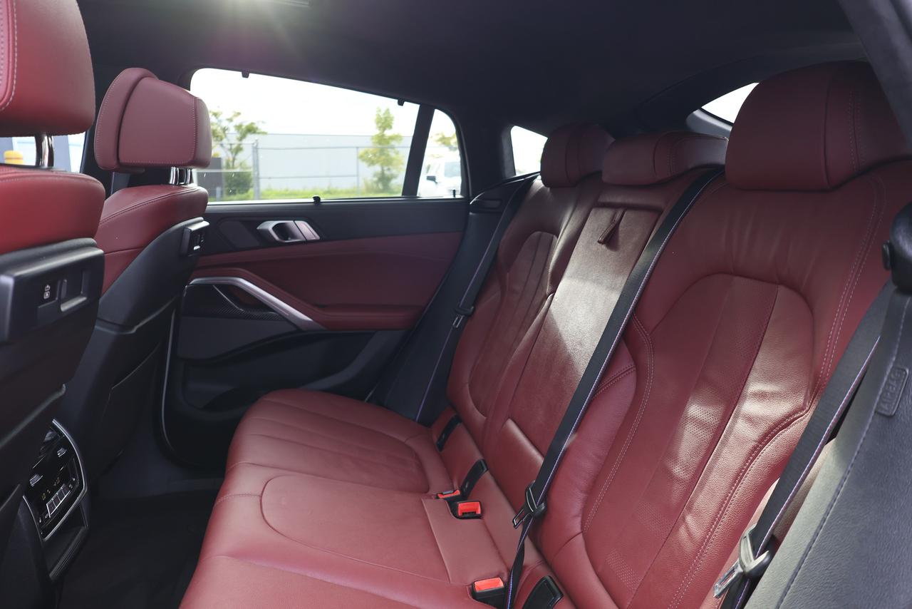 2021 BMW X6 M50i XDrive - CARBONPK|PREMENHANCED|BSM|360CAM Photo