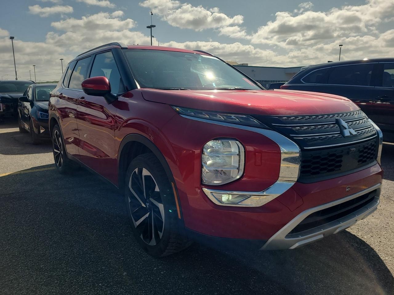 2023 Mitsubishi Outlander SE - ONE OWNER, AWD, NAV, AND MORE!! - Photo #9