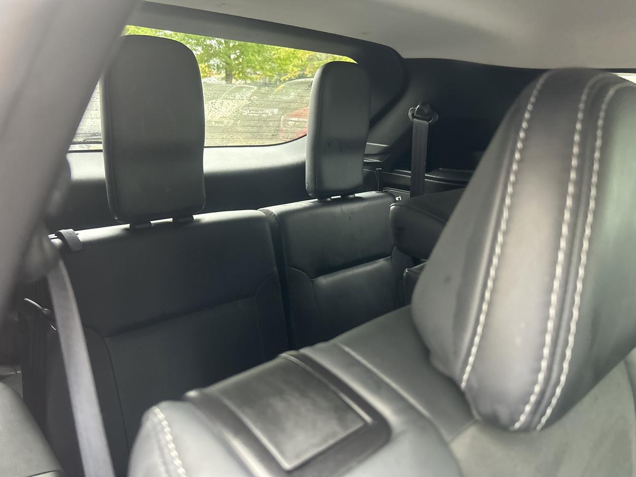 2023 Mitsubishi Outlander SE - ONE OWNER, AWD, NAV, AND MORE!! Photo