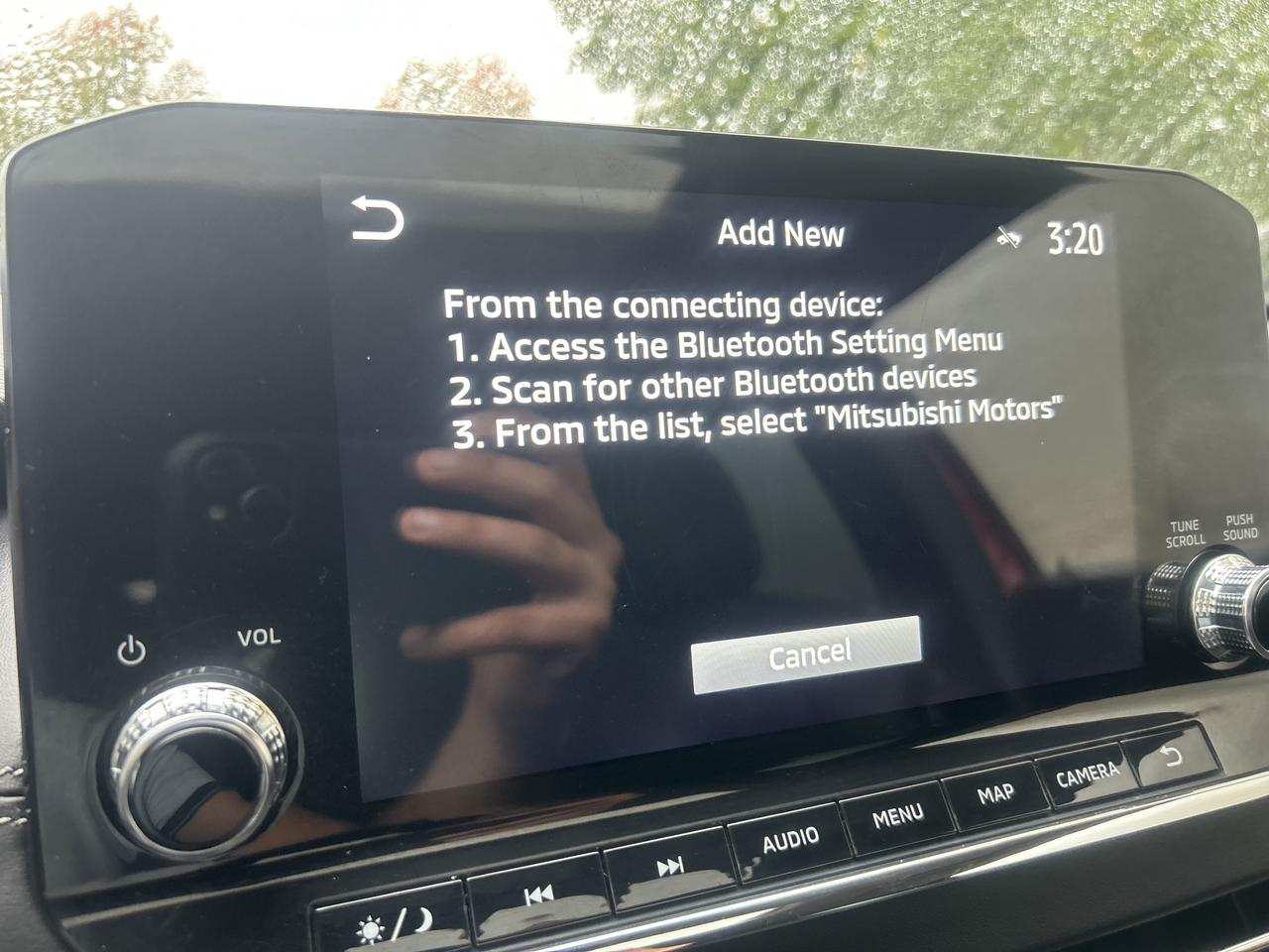 2023 Mitsubishi Outlander SE - ONE OWNER, AWD, NAV, AND MORE!! Photo