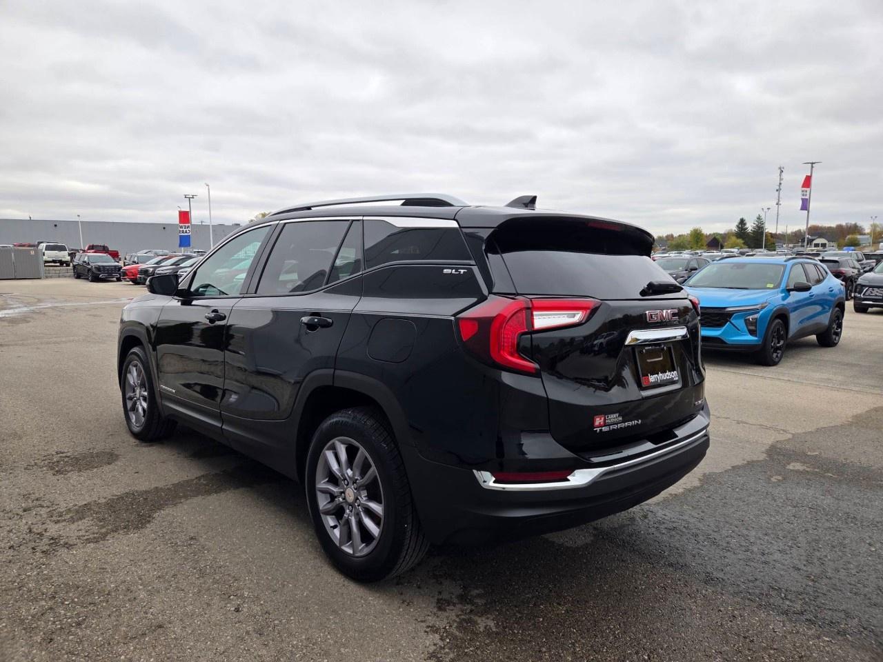 2023 GMC Terrain AWD SLT Photo