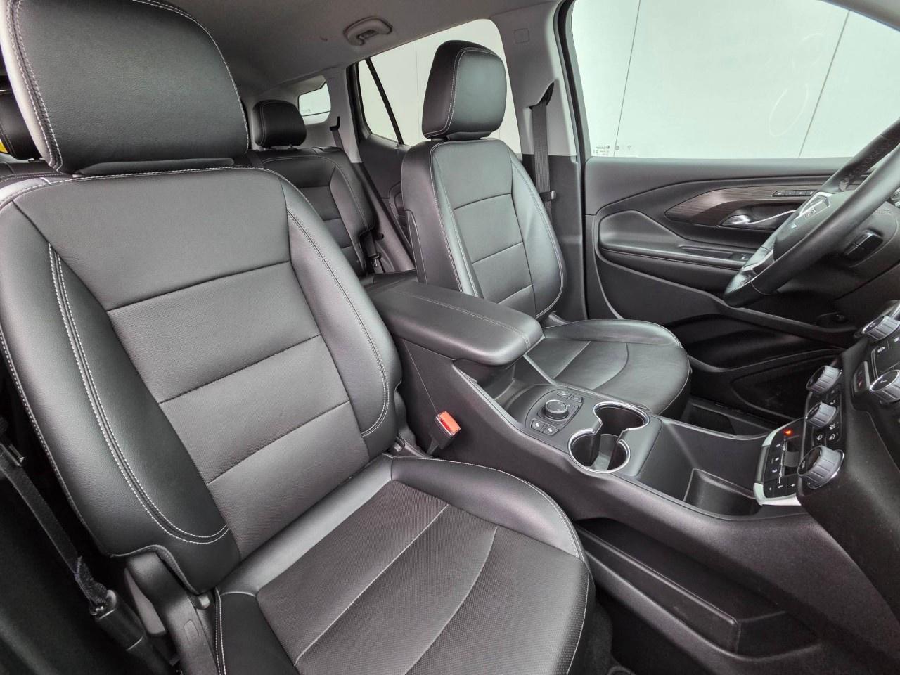 2023 GMC Terrain AWD SLT Photo