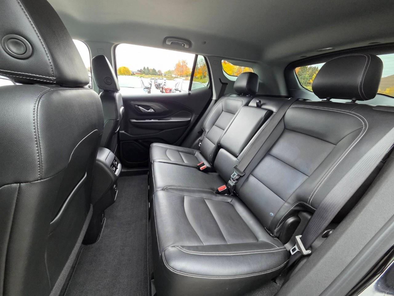 2023 GMC Terrain AWD SLT Photo