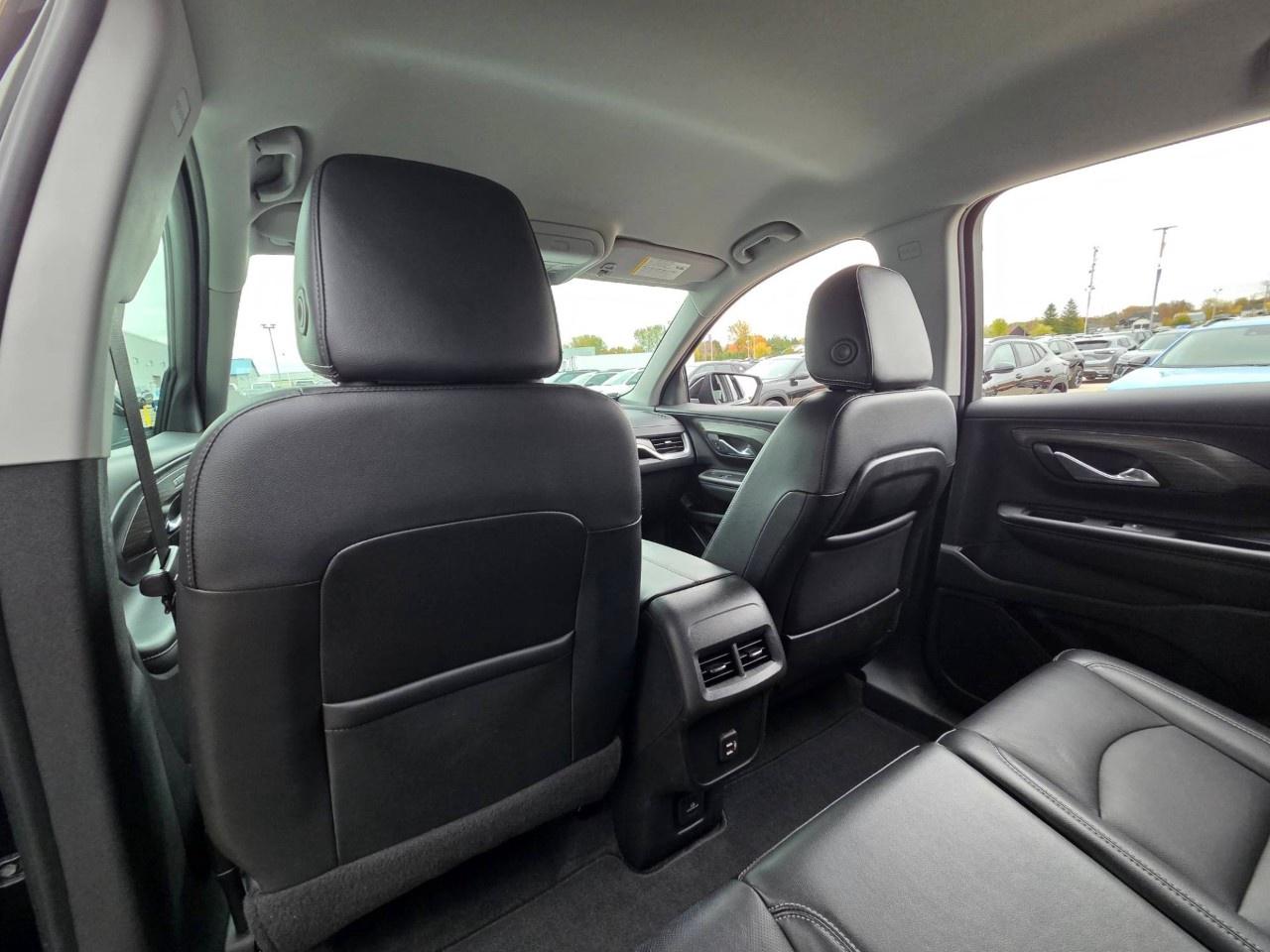 2023 GMC Terrain AWD SLT Photo