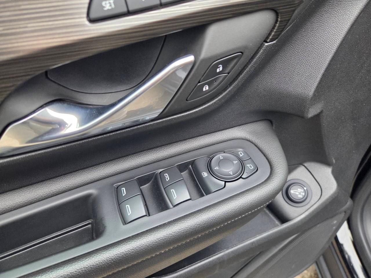 2023 GMC Terrain AWD SLT Photo