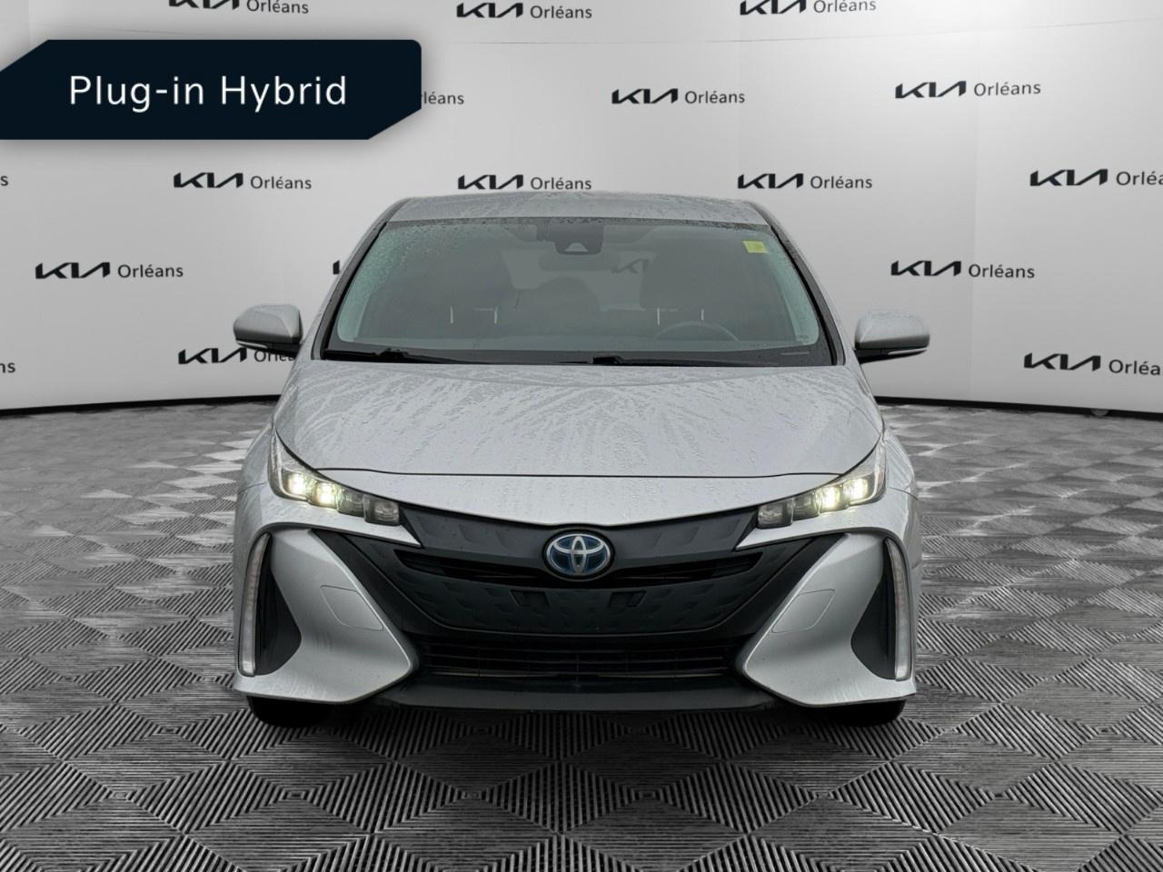 2022 Toyota Prius Prime LE (GS) Photo