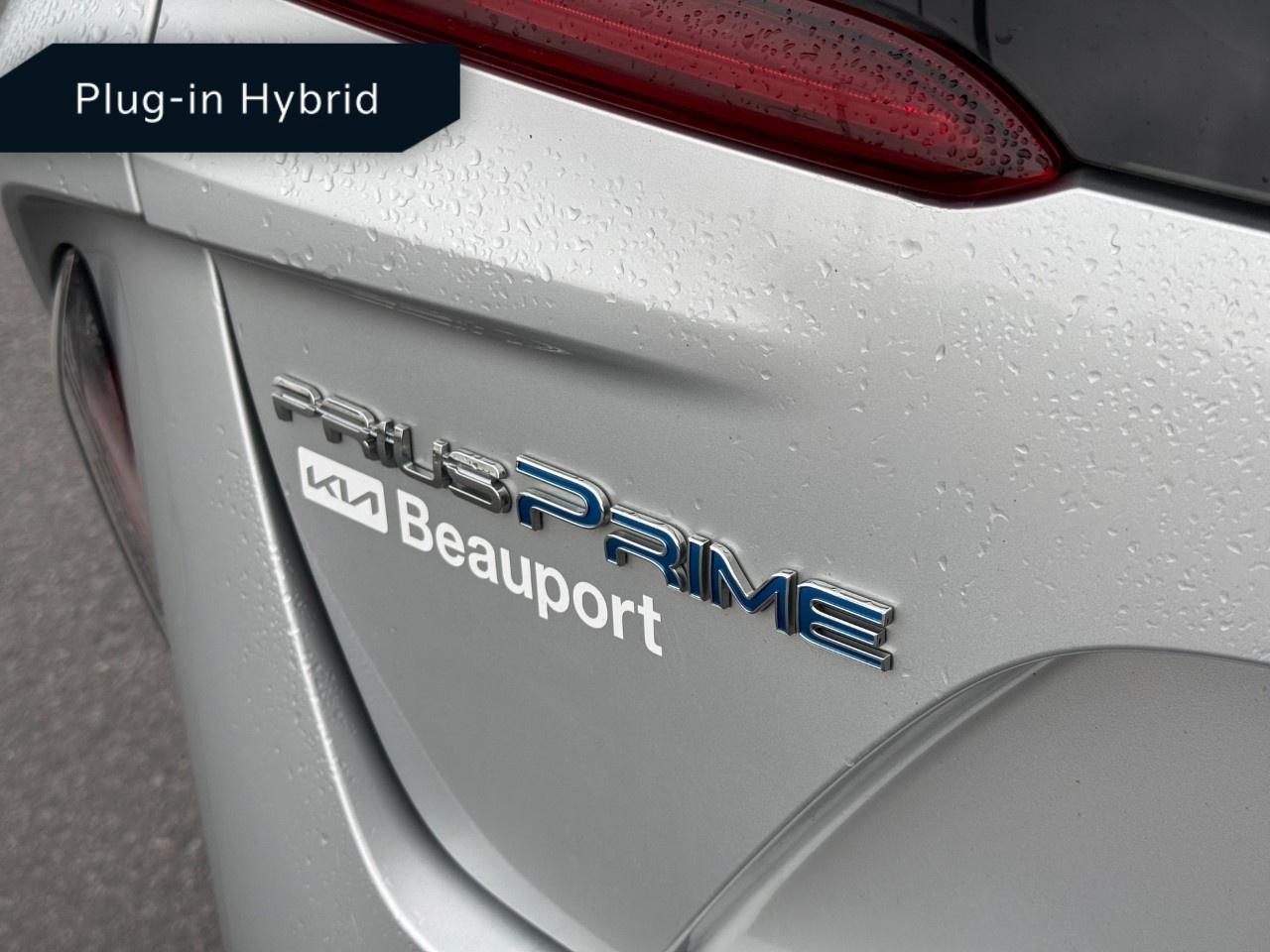2022 Toyota Prius Prime LE (GS) Photo