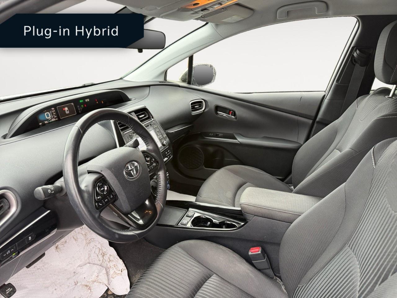 2022 Toyota Prius Prime LE (GS) Photo