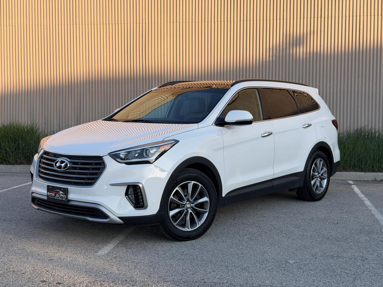 2017 Hyundai Santa Fe XL Luxury - Photo #1