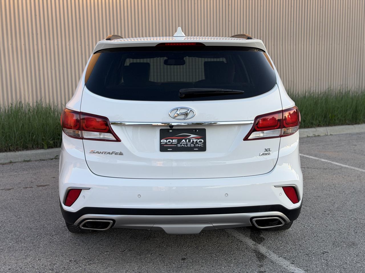 2017 Hyundai Santa Fe XL Luxury Photo