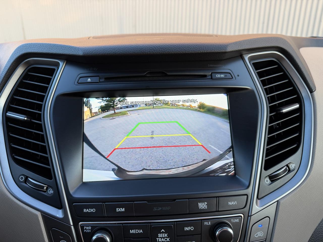 2017 Hyundai Santa Fe XL Luxury Photo