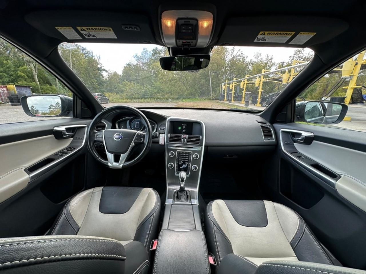 2015 Volvo XC60 * PREMIER PLUS * AWD * LOW KM * T5 PREMIER PLUS Photo