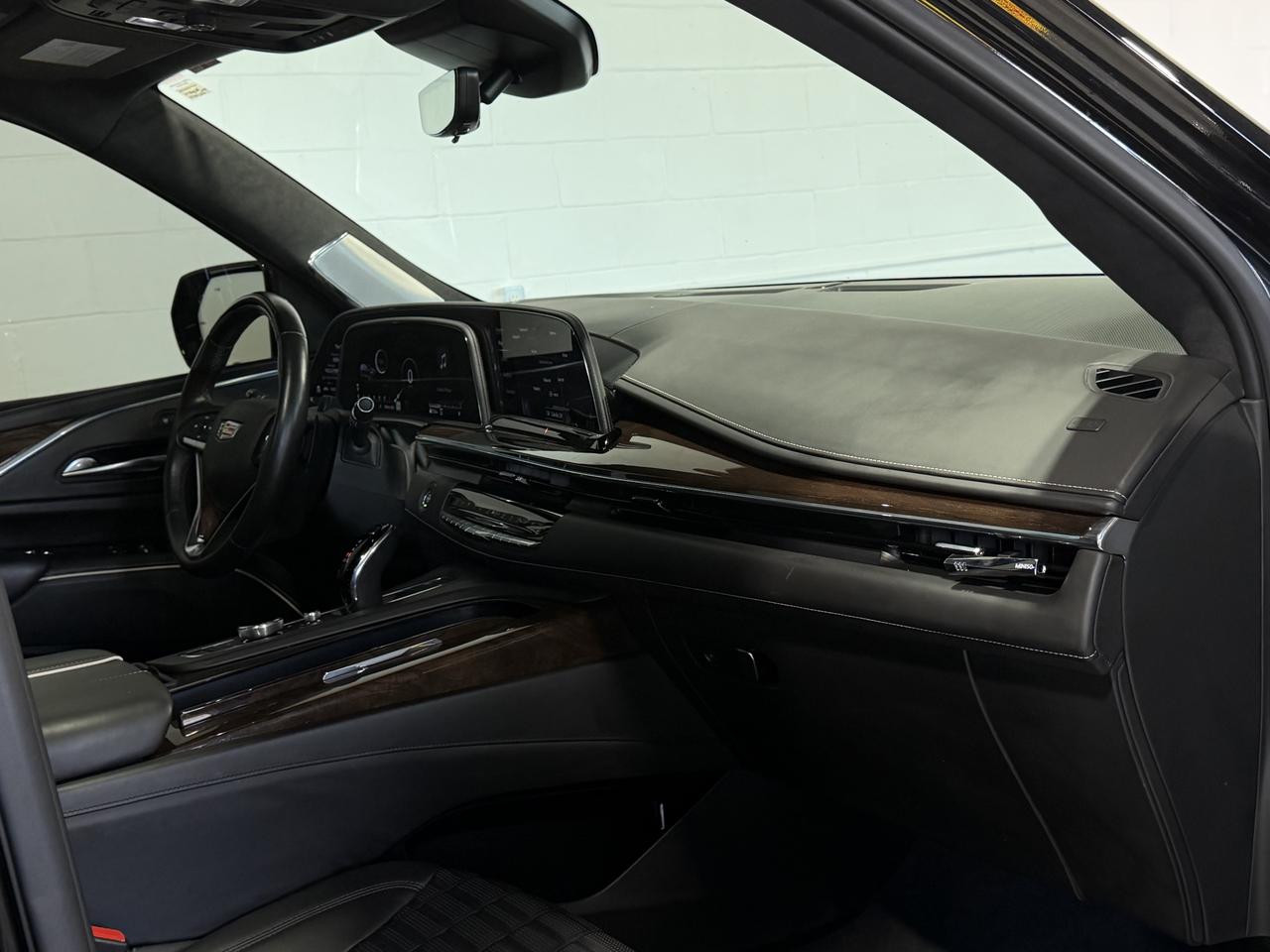2021 Cadillac Escalade ESV Sport Platinum Massage Seats, Super Cruise, DVD’s, Power Running Boards Photo