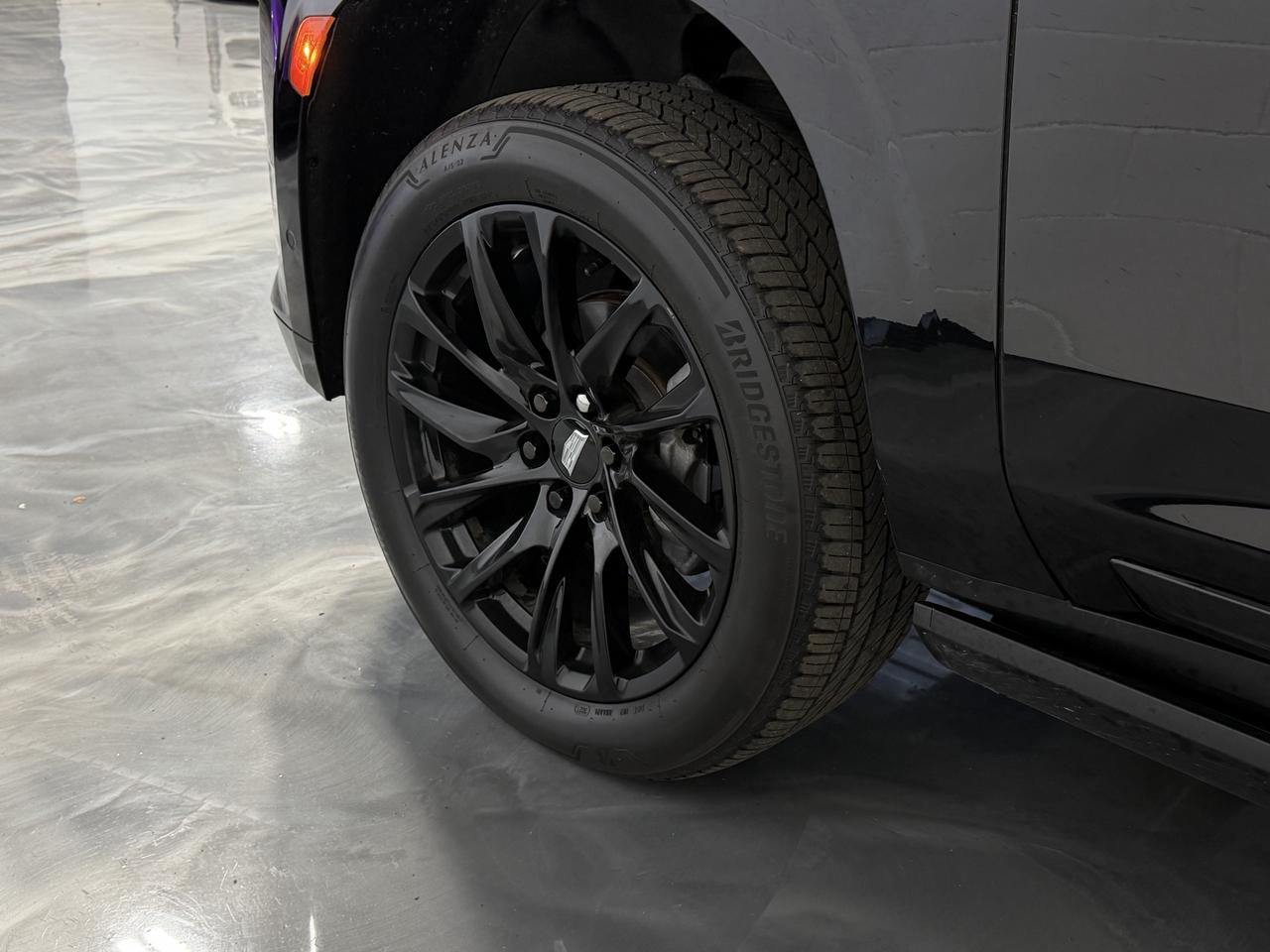 2021 Cadillac Escalade ESV Sport Platinum Massage Seats, Super Cruise, DVD’s, Power Running Boards Photo