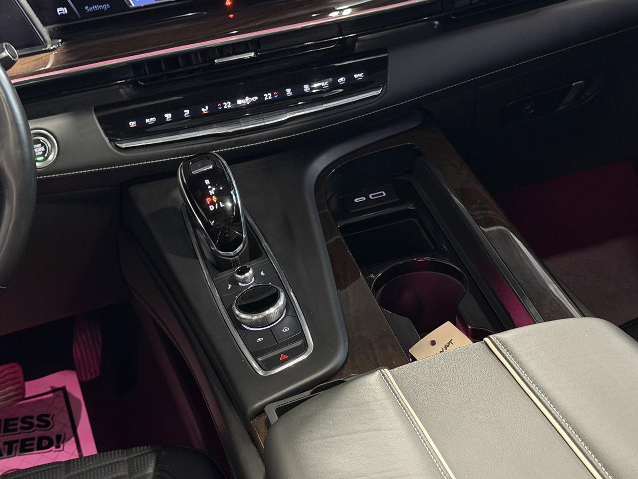 2021 Cadillac Escalade ESV Sport Platinum Massage Seats, Super Cruise, DVD’s, Power Running Boards Photo