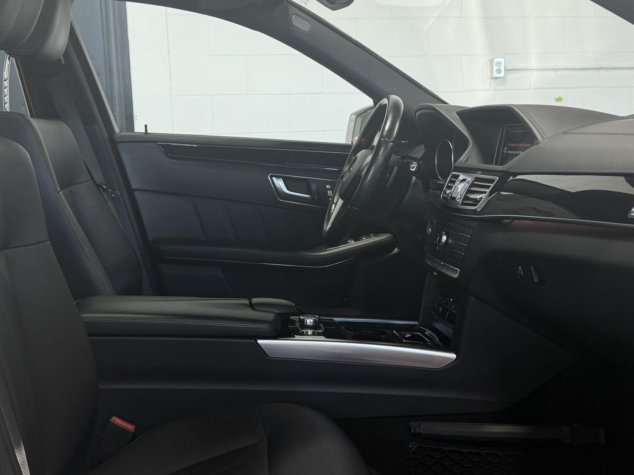 2016 Mercedes-Benz E-Class E 400 Amg, Navi, Backup Photo