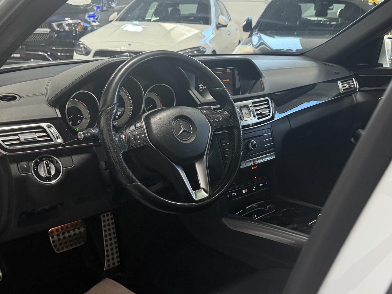 2016 Mercedes-Benz E-Class E 400 Amg, Navi, Backup Photo