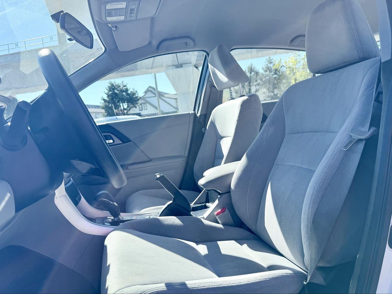2014 Honda Accord FINANCING AVAILABLE Photo10