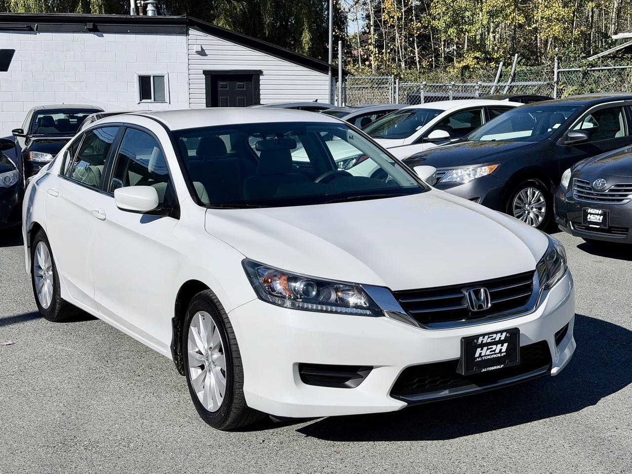 2014 Honda Accord FINANCING AVAILABLE Photo4