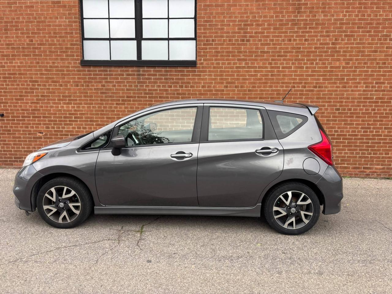 2016 Nissan Versa Note 5DR HB AUTO 1.6 S Photo5