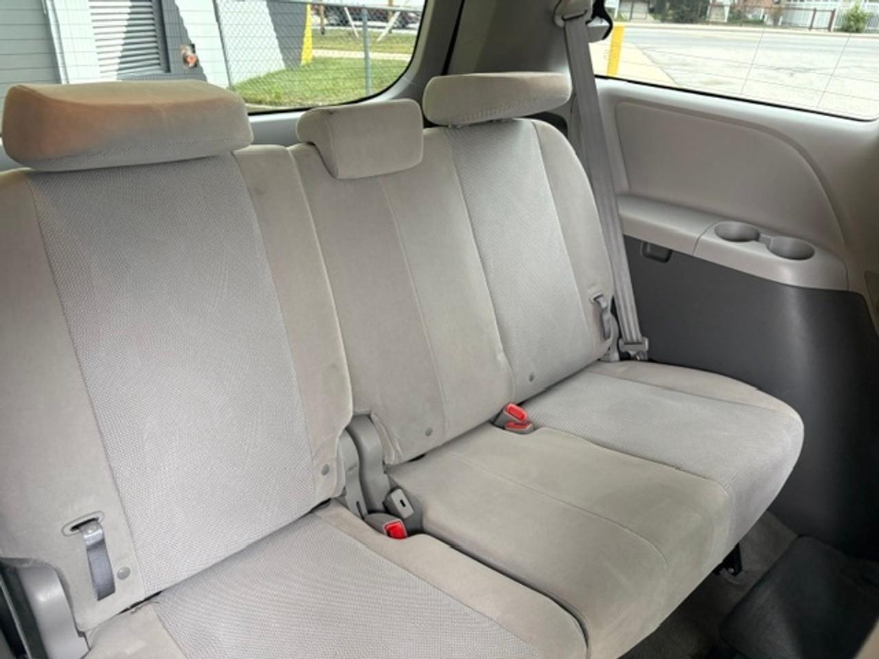 2017 Toyota Sienna L 7 PASS **1 OWNER-NO ACCIDENTS-CERTIFIED** Photo