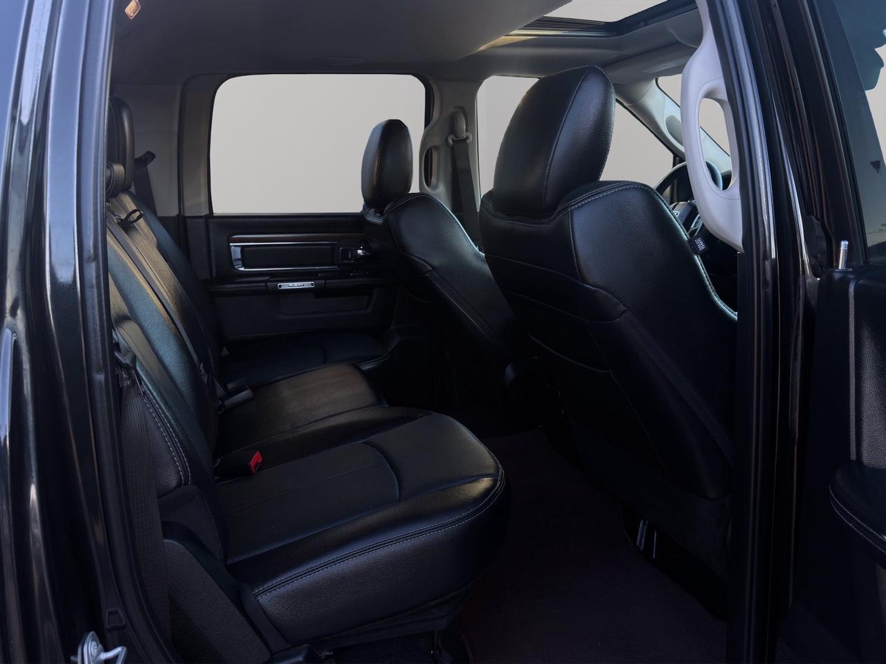 2017 RAM 1500 4WD Crew Cab 140.5" Laramie Photo