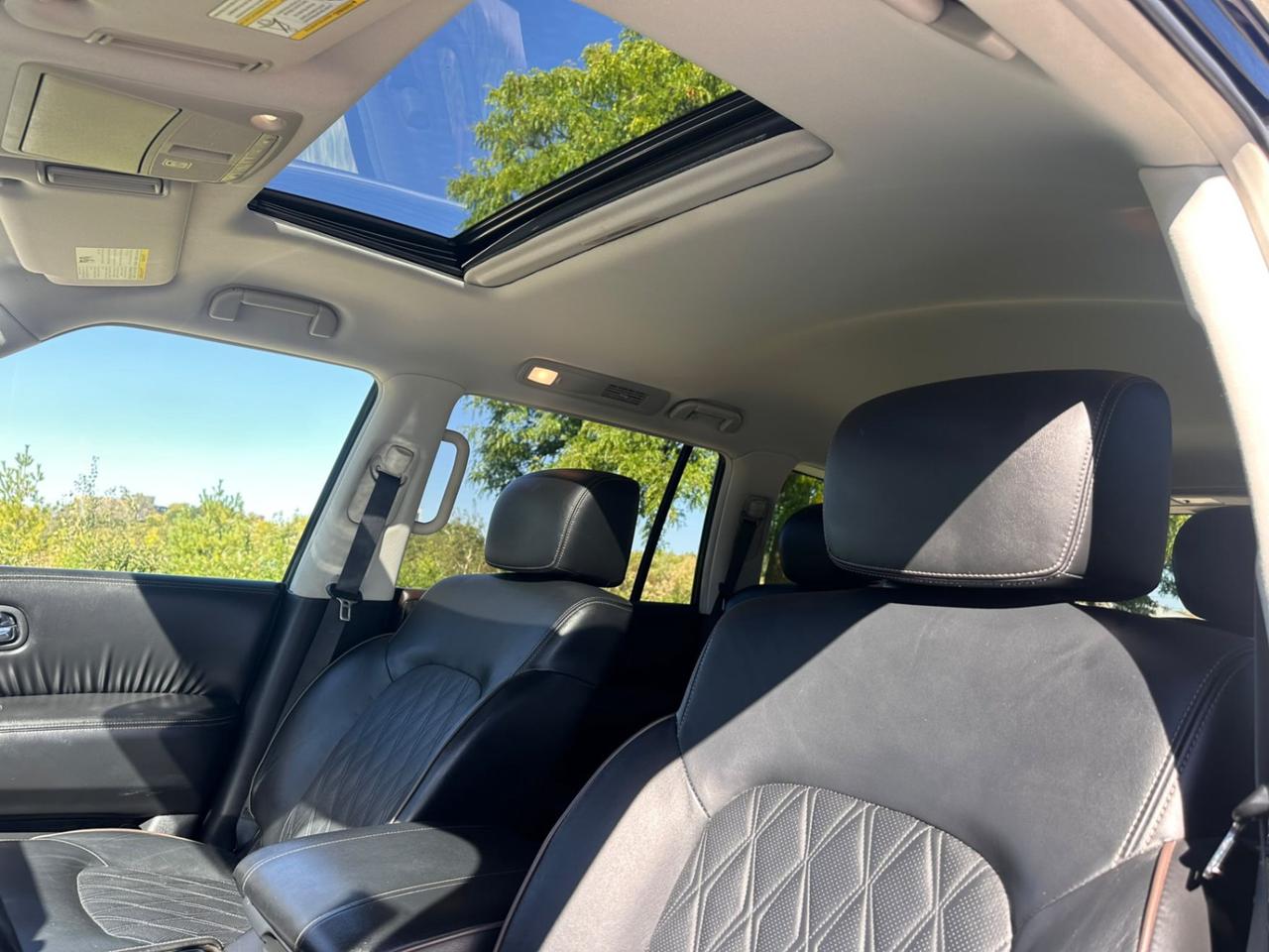 2021 Nissan Armada ONE OWNER / NO ACCIDENTS / PLATINUM / 7 PASSENGER / FULL SIZE LUXURY Photo