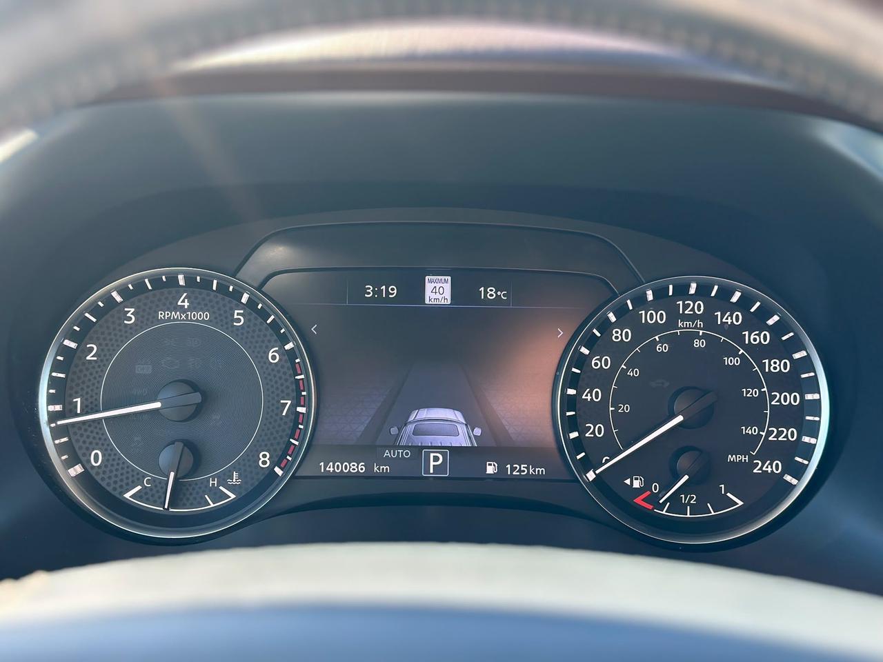 2021 Nissan Armada ONE OWNER / NO ACCIDENTS / PLATINUM / 7 PASSENGER / FULL SIZE LUXURY Photo