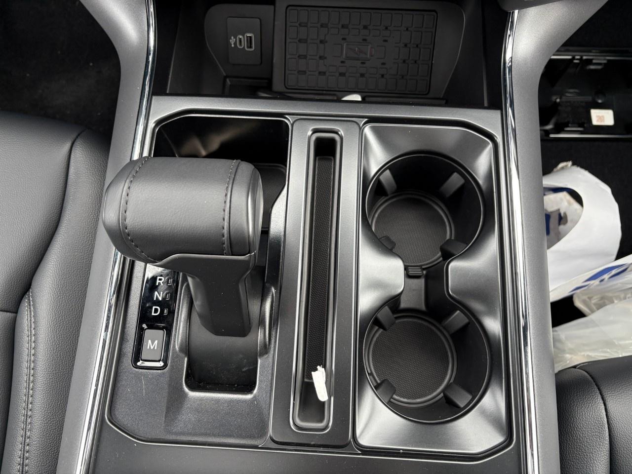 2026 Ford F-150 XLT 4WD SuperCrew 5.5' Box Photo