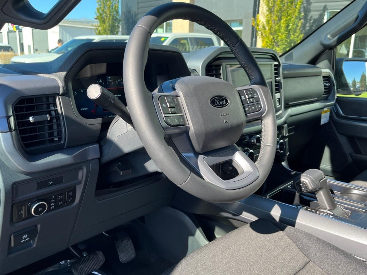 2026 Ford F-150 XLT 4WD SuperCrew 5.5' Box Photo