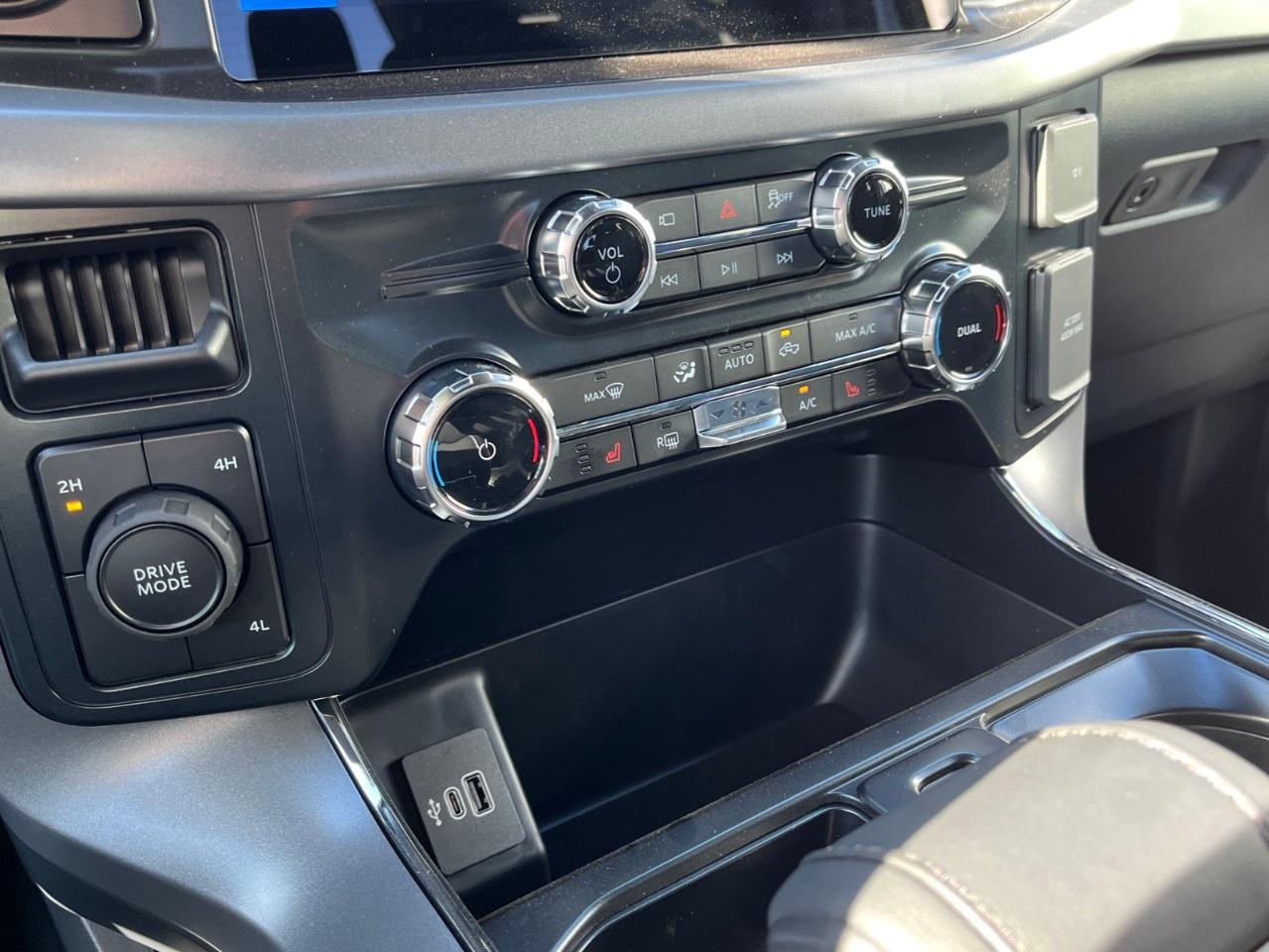 2026 Ford F-150 XLT 4WD SuperCrew 5.5' Box Photo