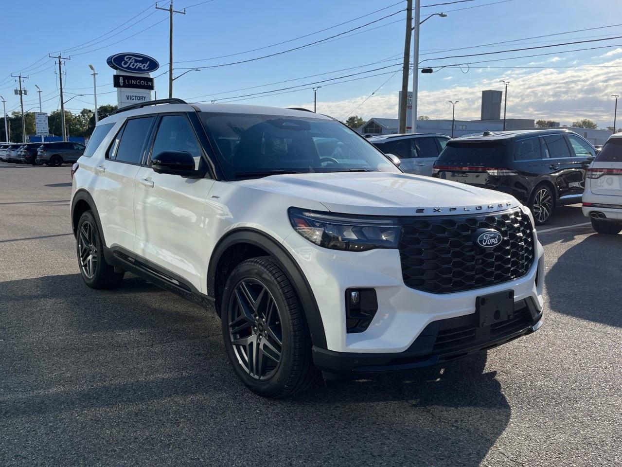 2027 Ford Explorer ST-Line 4WD Photo