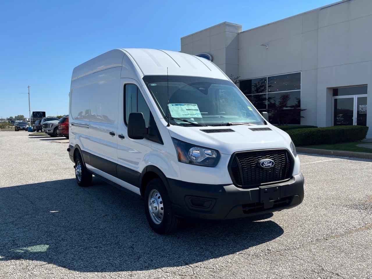 2027 Ford Transit 250  Photo5