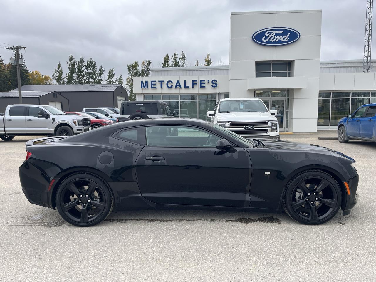 2017 Chevrolet Camaro 1LT 2dr Cpe Photo0