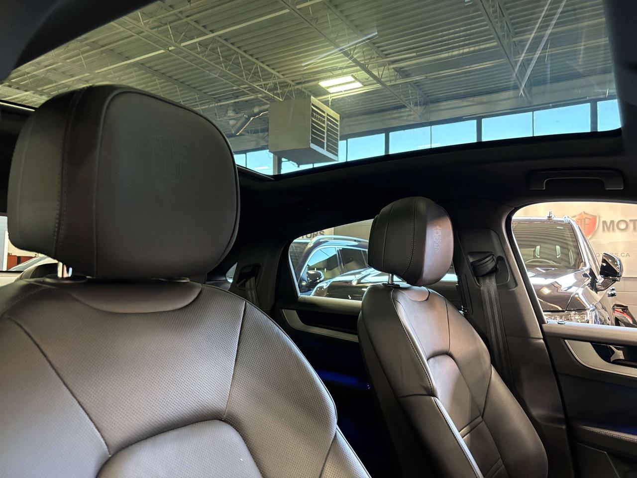 2024 Porsche Cayenne COUPE|AWD|NAV|BOSE|PASSENGERDISPLAY|AMBIENT|3DCAM| Photo