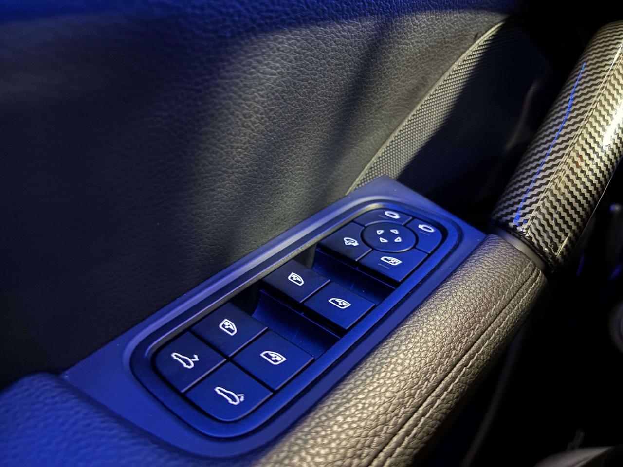 2024 Porsche Cayenne COUPE|AWD|NAV|BOSE|PASSENGERDISPLAY|AMBIENT|3DCAM| Photo