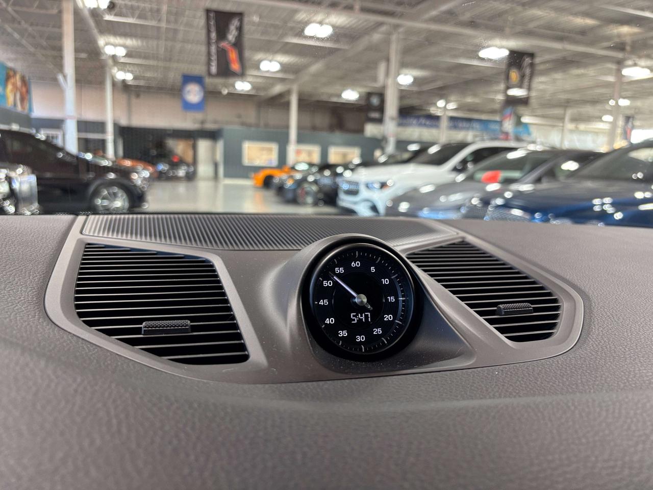 2024 Porsche Cayenne COUPE|AWD|NAV|BOSE|PASSENGERDISPLAY|AMBIENT|3DCAM| Photo
