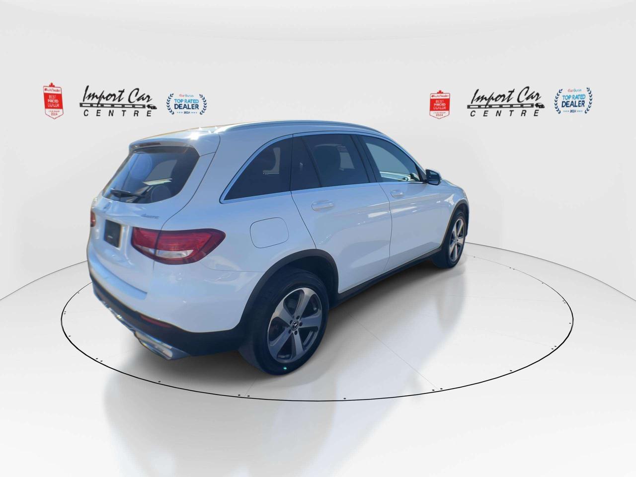 2018 Mercedes-Benz GLC NAVI, BLIS, HTD. SEATS, BK. CAM,  ALLOYS Photo