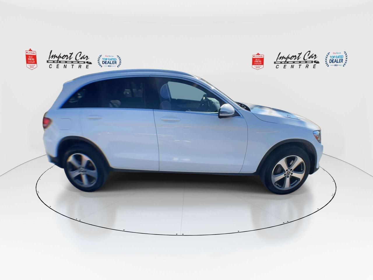 2018 Mercedes-Benz GLC NAVI, BLIS, HTD. SEATS, BK. CAM,  ALLOYS Photo